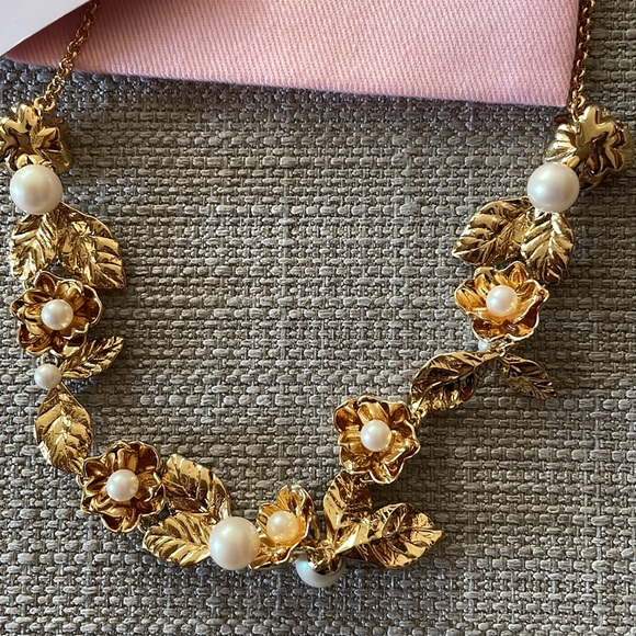 Kate Spade matching necklace and earrings - Picture 3 of 4